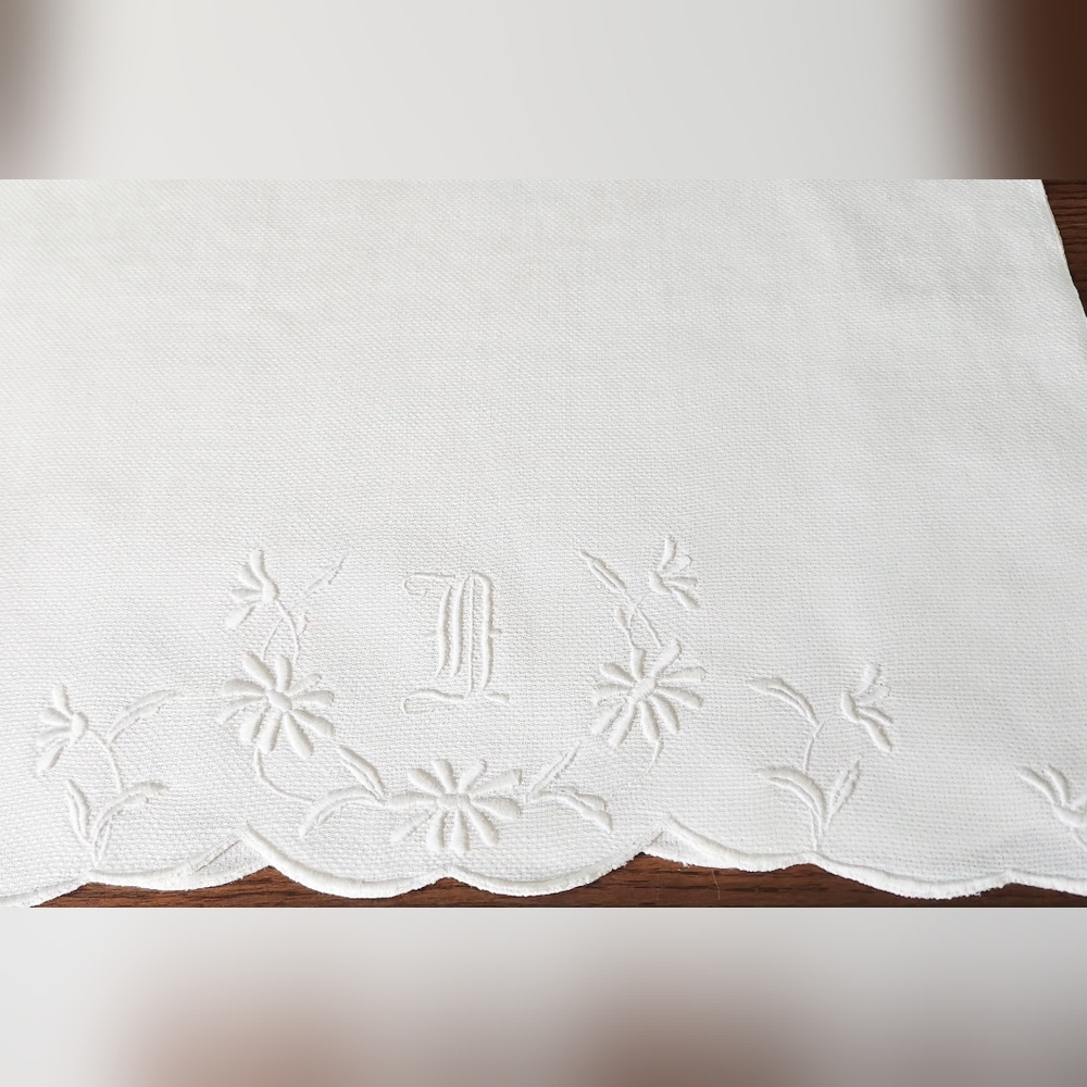 MONOGRAMED VINTAGE HUCKABACK TOWEL "N"
